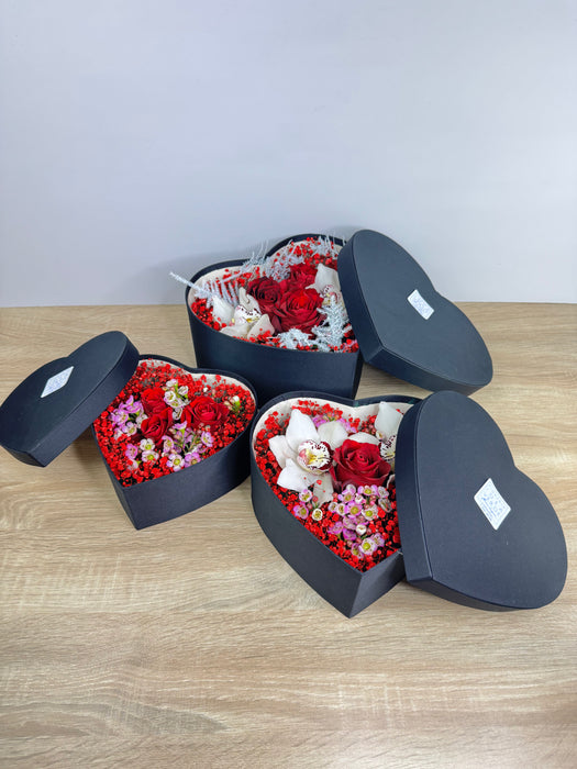 Flower box a cuore color nera